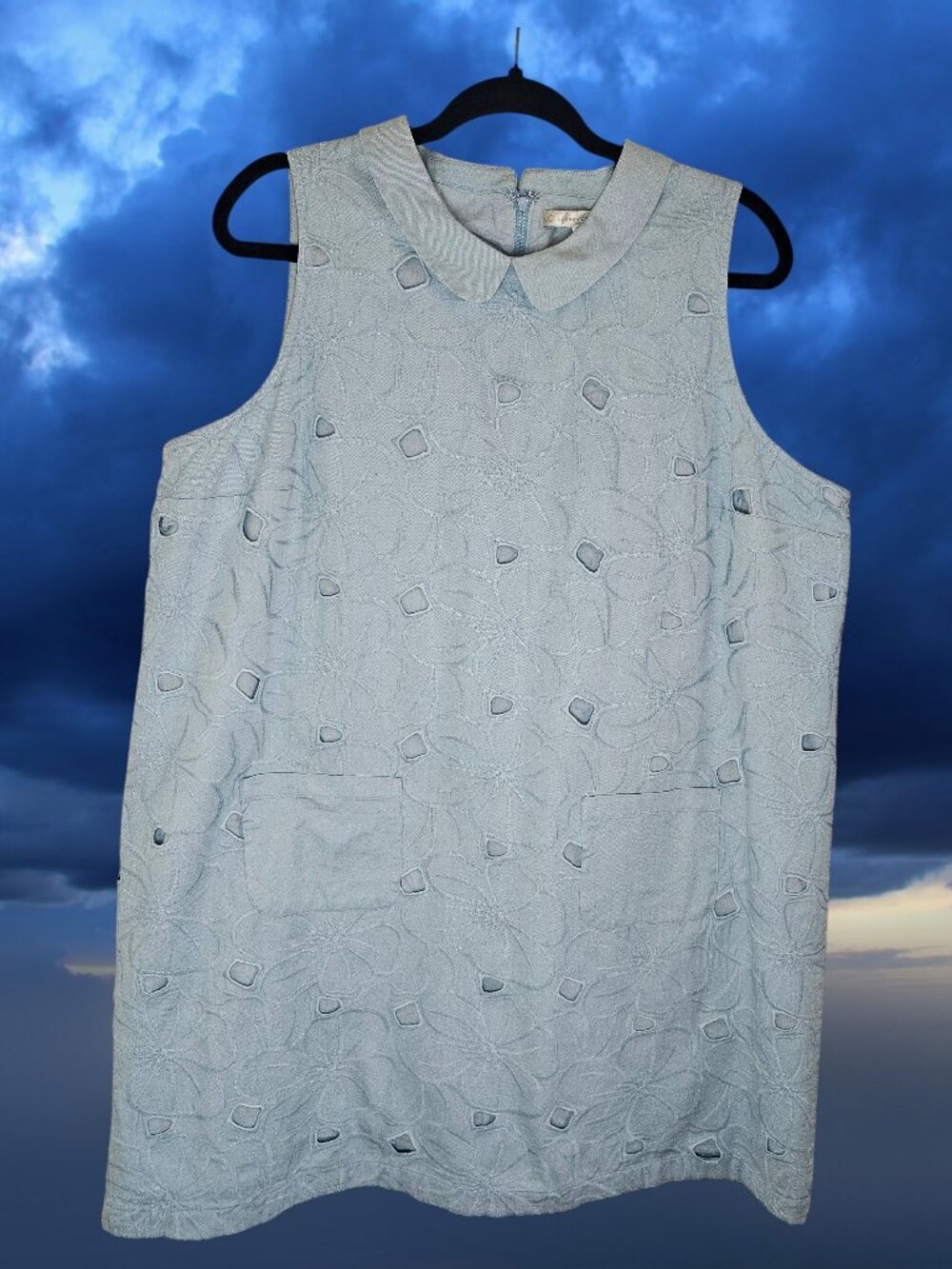 Lauren Conrad LC Sleeveless Embroidered Shift Dress – XL